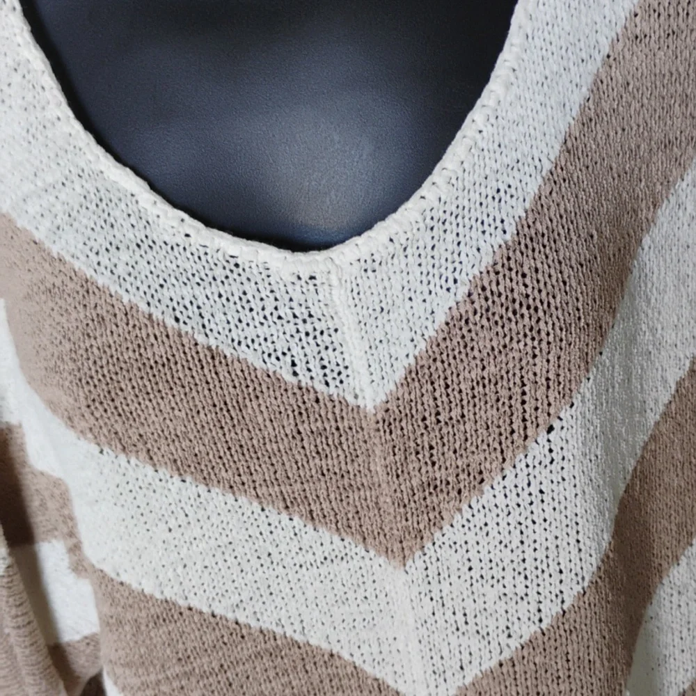 Chicos Loose Weave Tunic Sweater Raglan Sleeves Size 2 Lightweight 3/4 Sleeves - Picture 3 of 7